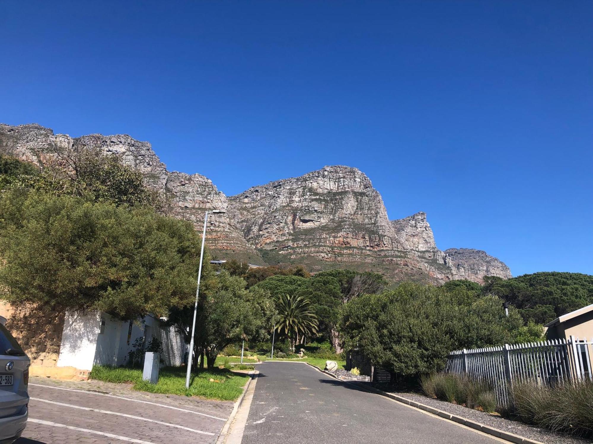 Camps Bay Blue Self-Catering Studios Kapsztad Zewnętrze zdjęcie