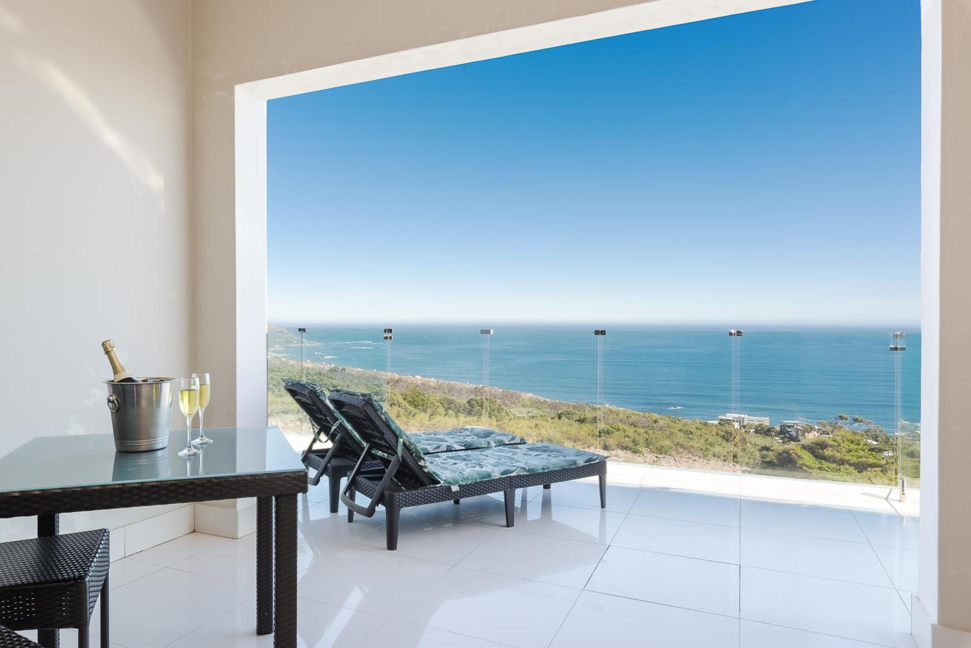 Camps Bay Blue Self-Catering Studios Kapsztad Zewnętrze zdjęcie