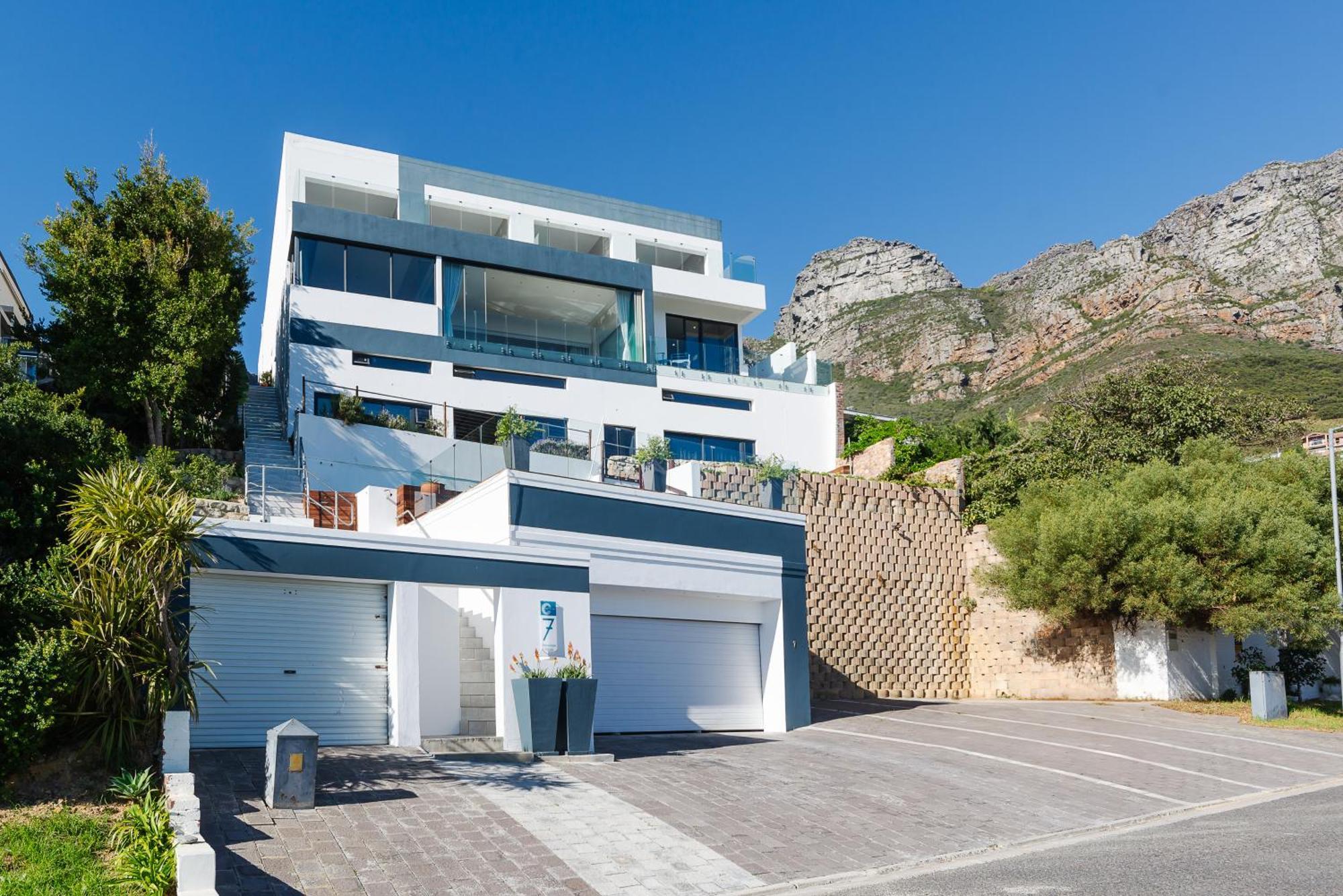 Camps Bay Blue Self-Catering Studios Kapsztad Zewnętrze zdjęcie